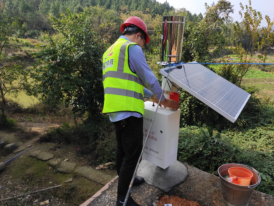 湘潭市重要地質(zhì)災(zāi)害隱患專業(yè)監(jiān)測項目 地災(zāi)監(jiān)測預(yù)警